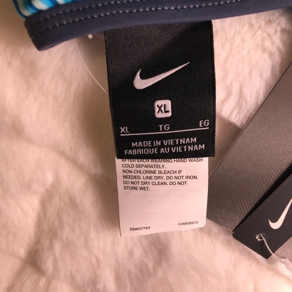 2/$40 $50 Nike Women’s Blue Reversible Blue Swim Top - Picture 12 of 13